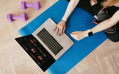 "Top 5 Fitness Gadgets You Need in 2024"