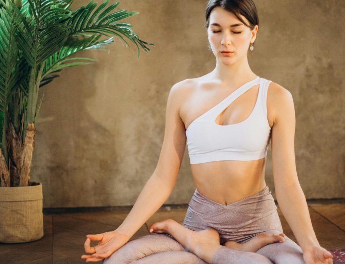 De-Stress and Recharge: Relaxation Techniques for a Calmer Mind