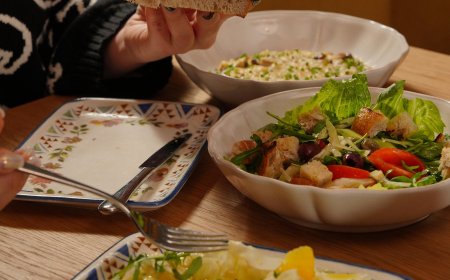 "Smart Nutrition: Simple Strategies for Balanced Eating and Vitality"