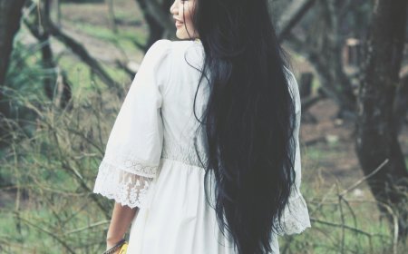"Protecting Your Hair in the Monsoon: Solutions for Hair Fall and Damage"