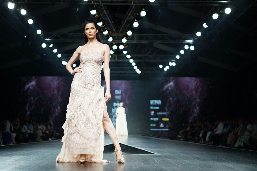 Top Fashion Trends India 2025: Ethnic Fusion, Sustainable Wear & Y2K Revival