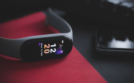 AI-Powered Wearables: Smart Devices That Care for Your Health